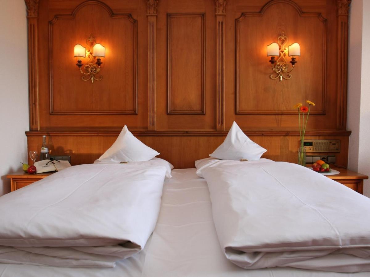 Hotel Antoniushof Ruhstorf an der Rott Room photo